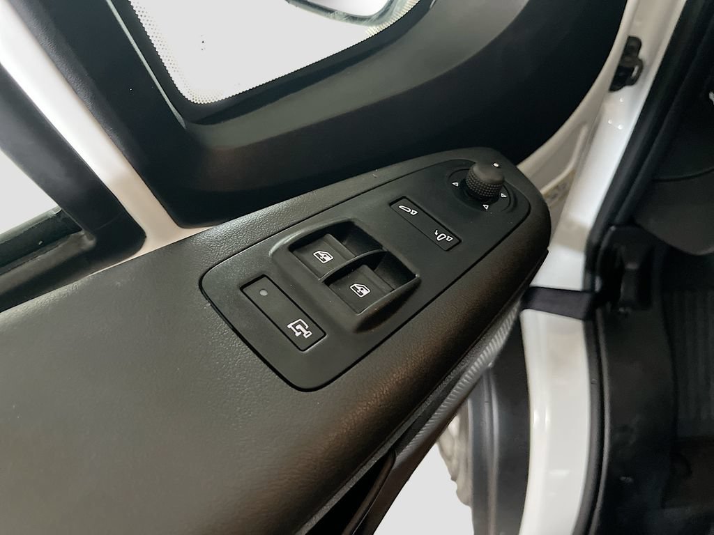 Used 2025 RAM ProMaster 3500 w/ Convenience Group FWD image 18