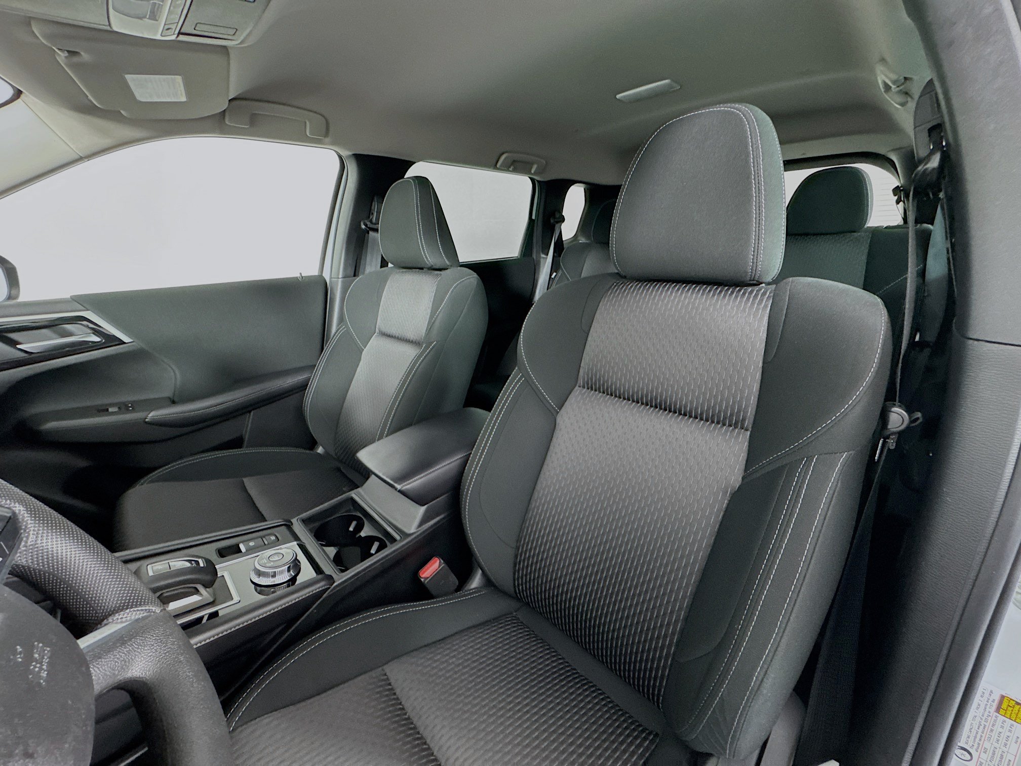Used 2023 Mitsubishi Outlander ES FWD image 19