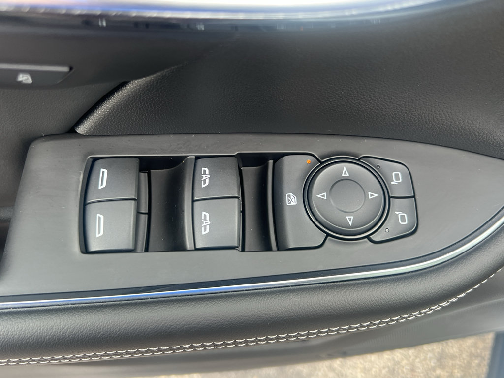 Used 2023 Buick Envision Essence w/ Sport Touring Package AWD/4WD image 12
