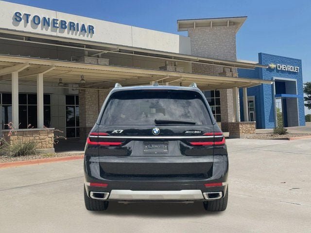 Used 2025 BMW X7 xDrive40i w/ Premium Package AWD/4WD image 6