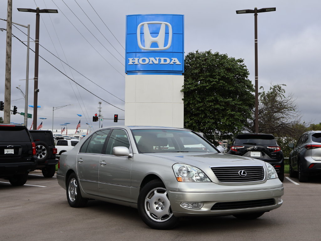 Used 2002 Lexus LS 430 RWD image 1