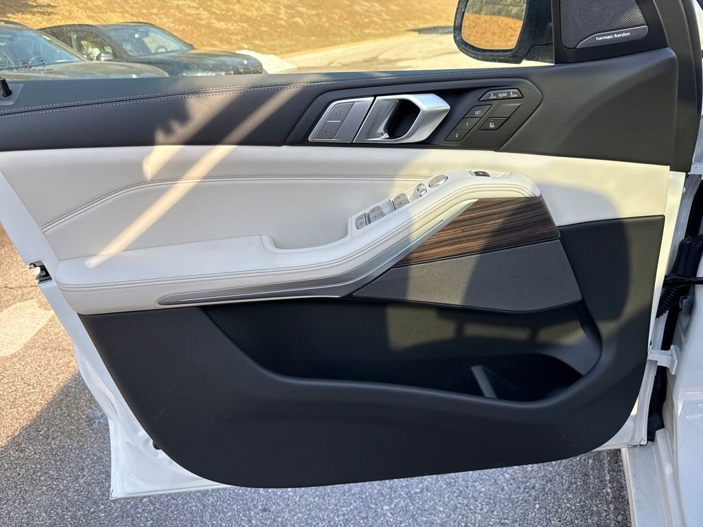 New 2026 BMW X7 xDrive40i image 12