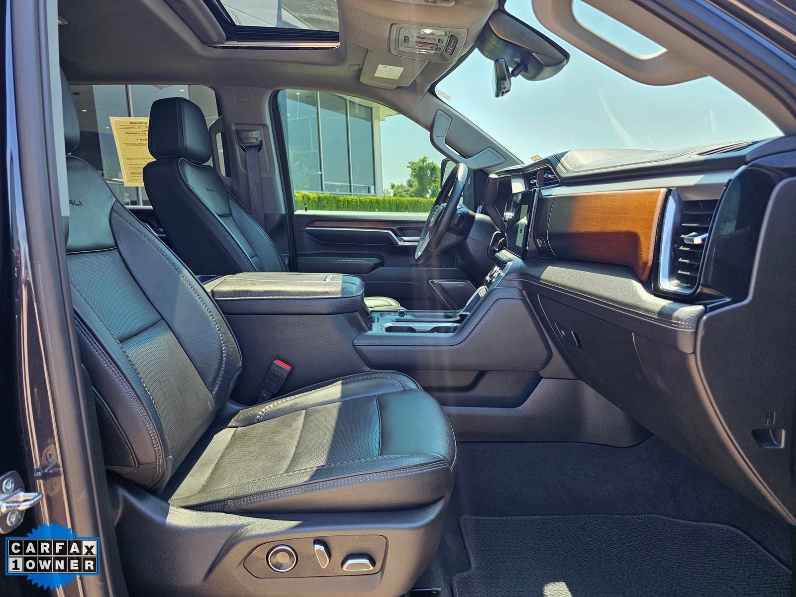 Used 2024 GMC Sierra 2500 Denali w/ Denali Reserve Package AWD/4WD image 31