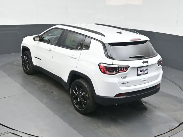 New 2026 Jeep Compass Latitude image 32