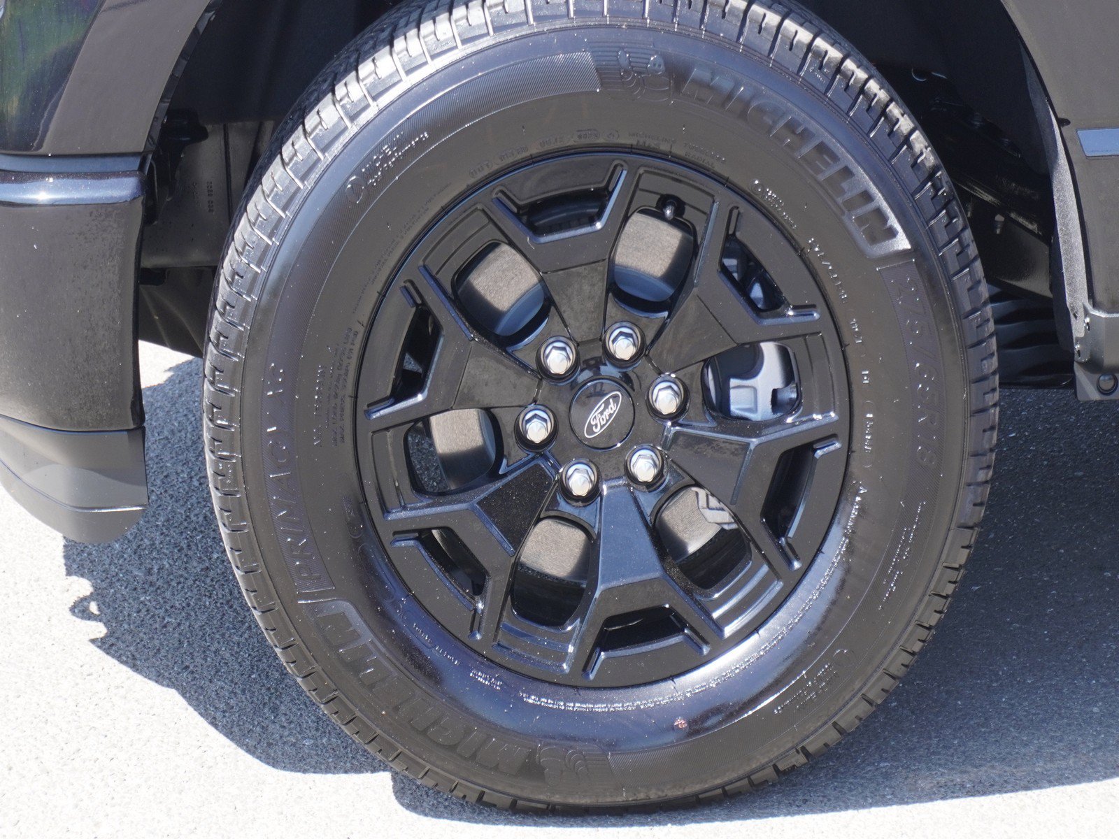 Used 2025 Ford F150 Lightning XLT AWD/4WD image 7