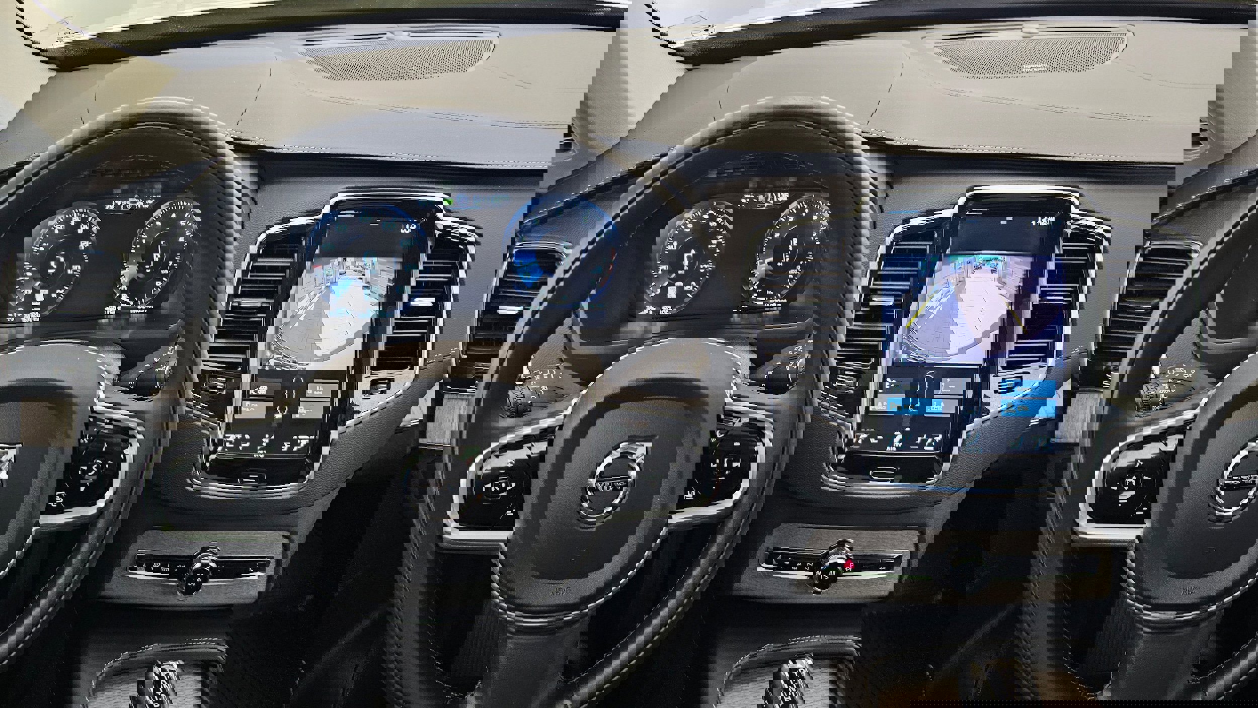 Certified 2022 Volvo XC90 T6 Inscription w/ Climate Package image 29