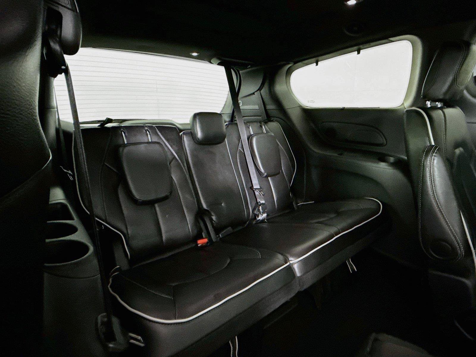 Used 2025 Chrysler Pacifica Limited FWD image 51
