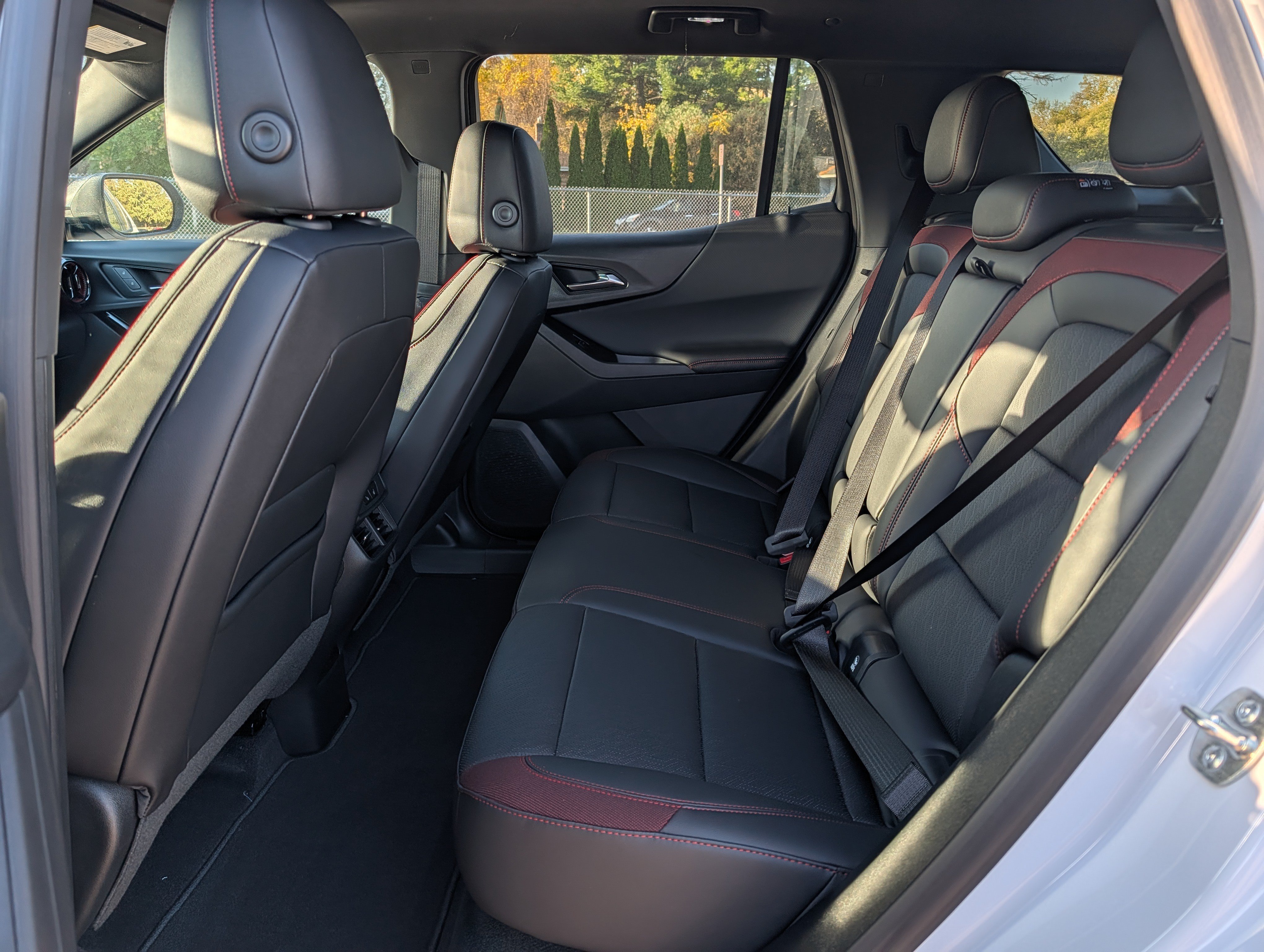 New 2027 Chevrolet Equinox RS w/ Safety and Technology Package AWD/4WD image 9