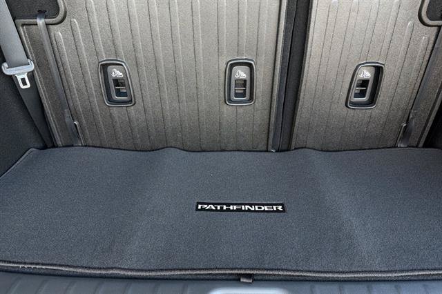 New 2026 Nissan Pathfinder SL w/ Cargo Package FWD image 18