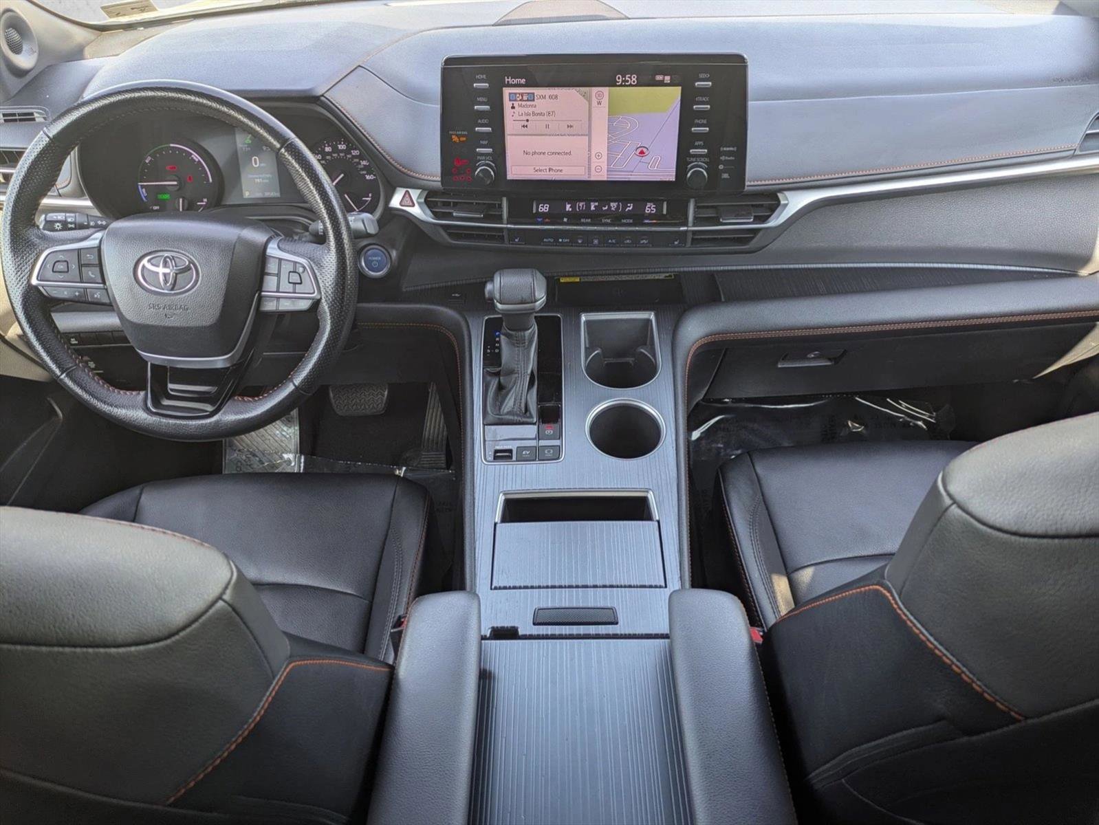 Used 2021 Toyota Sienna XSE w/ XSE Plus Package FWD image 18