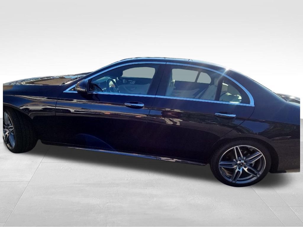 Used 2018 Mercedes-Benz E 300 4MATIC image 12