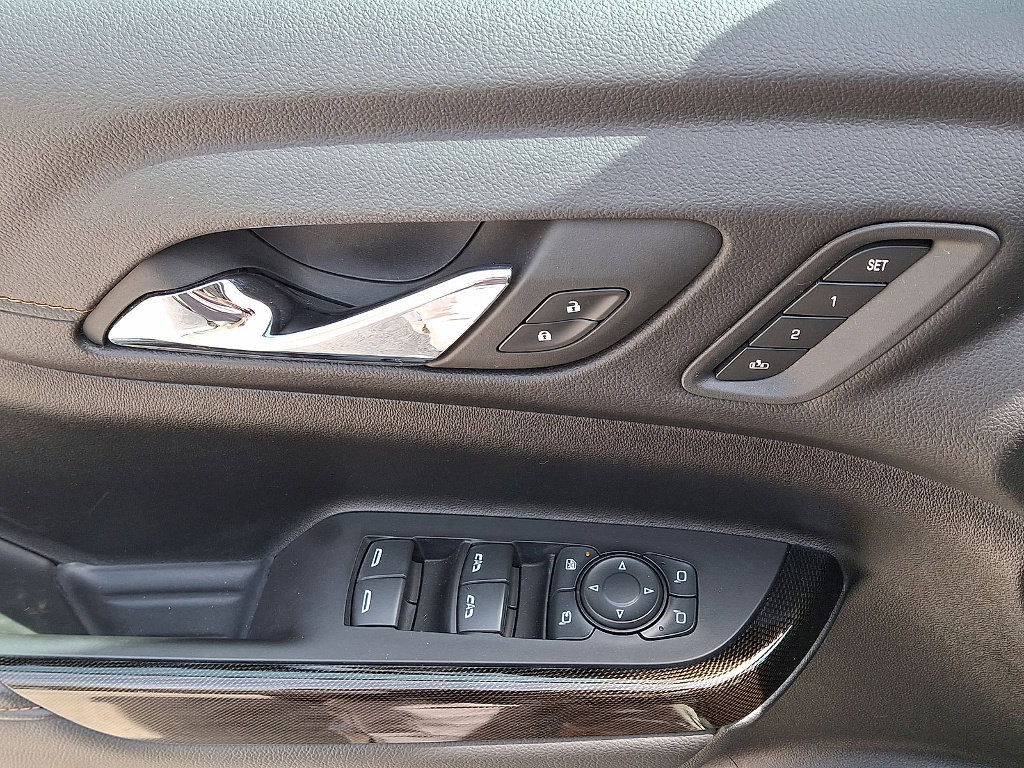 Used 2023 GMC Acadia AT4 w/ Technology Package AWD/4WD image 10