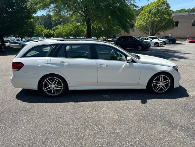 Certified 2016 Mercedes-Benz E 350 4MATIC Wagon image 4