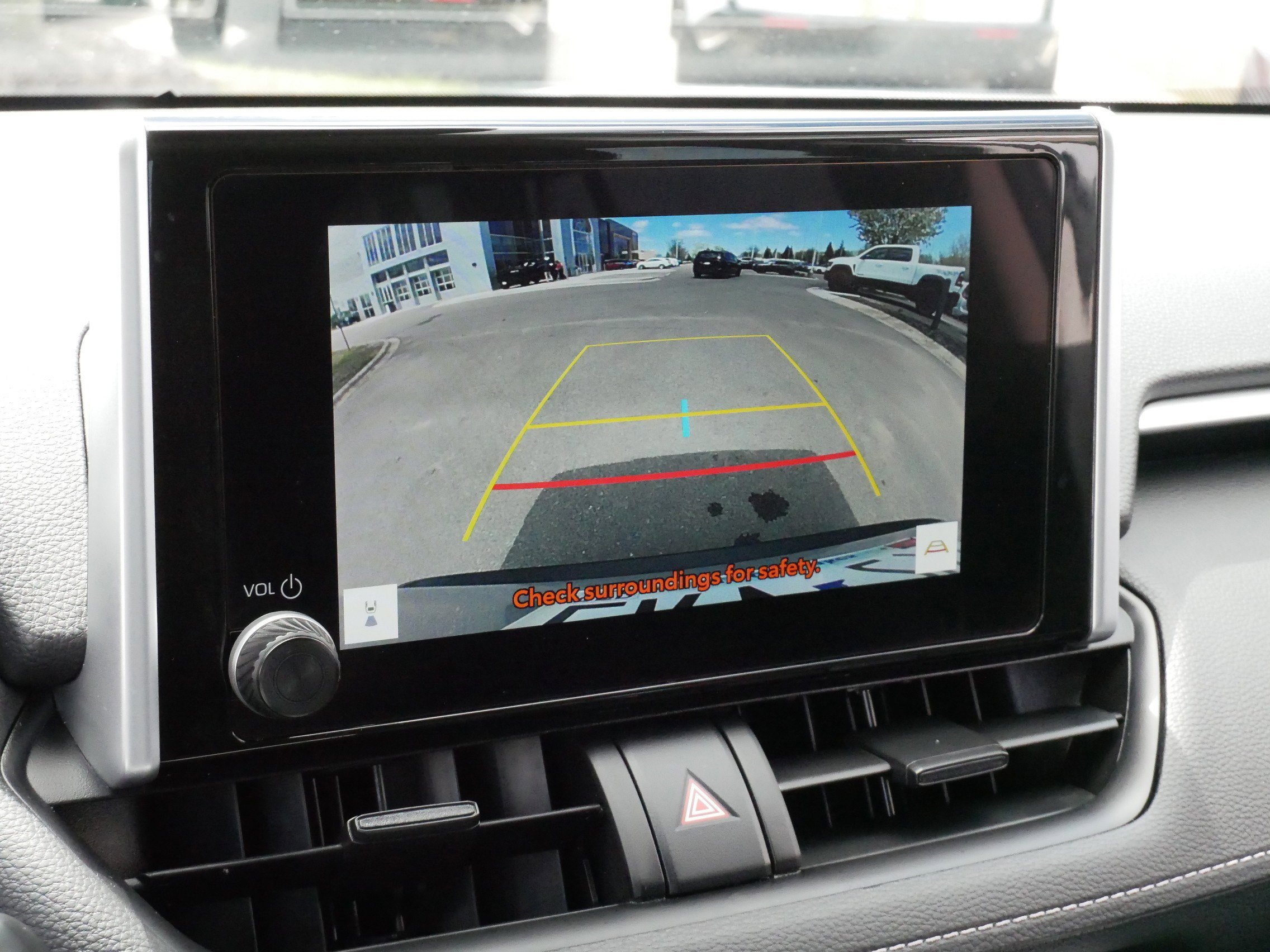 Used 2023 Toyota RAV4 LE AWD/4WD image 30