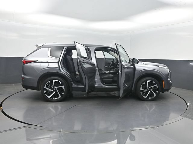 Used 2022 Mitsubishi Outlander SE AWD/4WD image 31