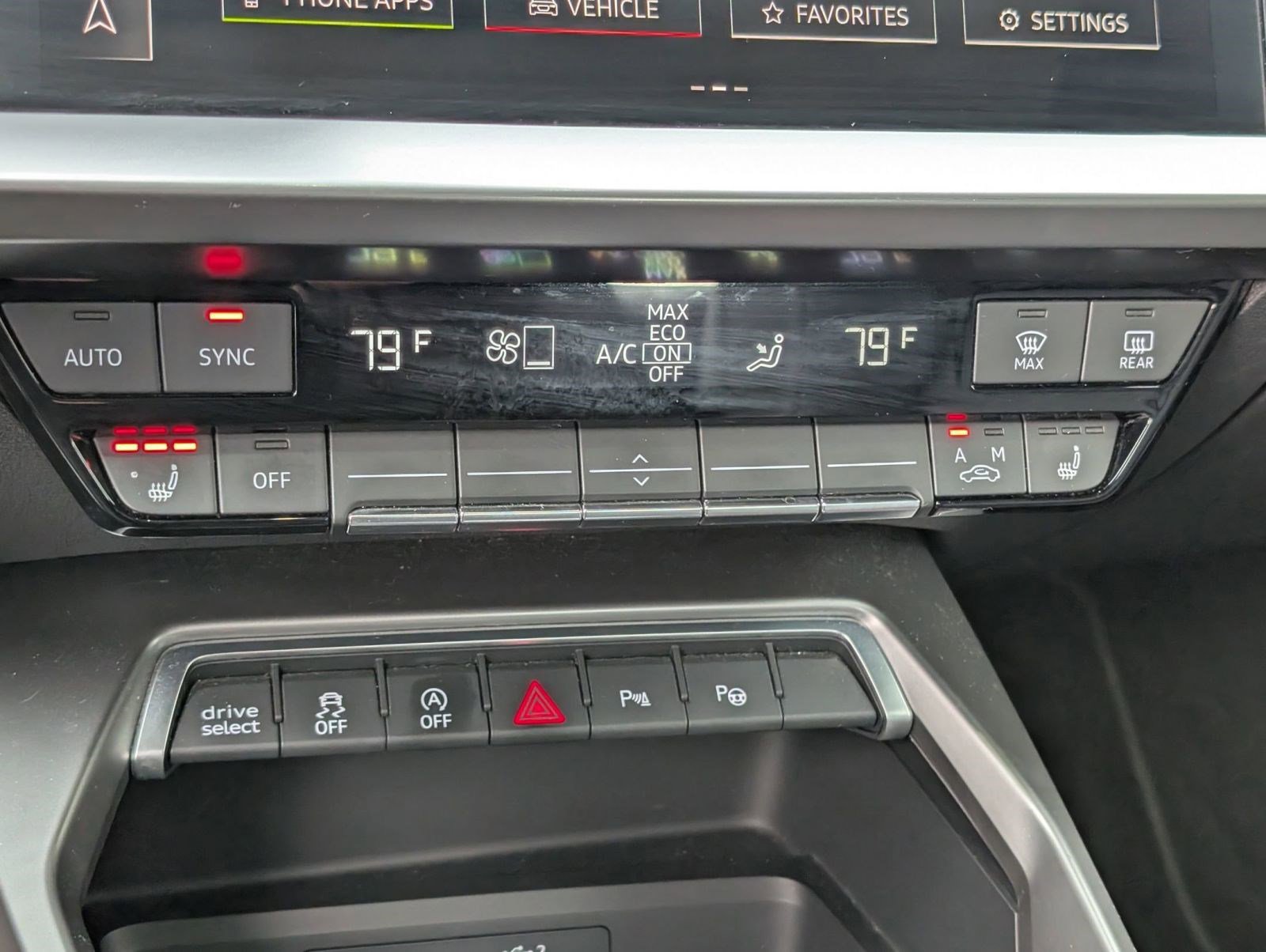 Used 2024 Audi A3 2.0T Premium image 18