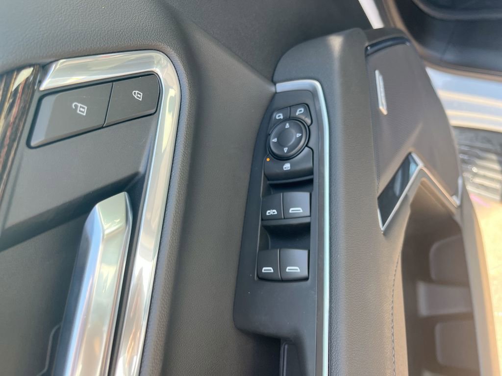 Used 2025 GMC Sierra 1500 Elevation w/ Preferred Package AWD/4WD image 16