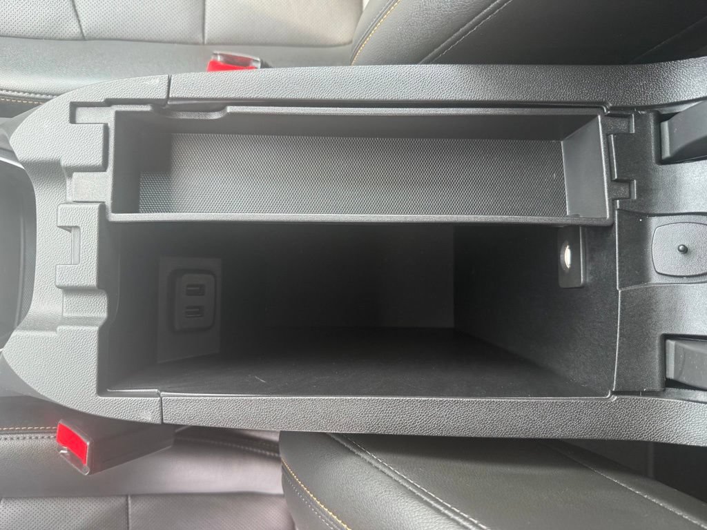 Used 2022 Chevrolet Equinox Premier FWD image 43