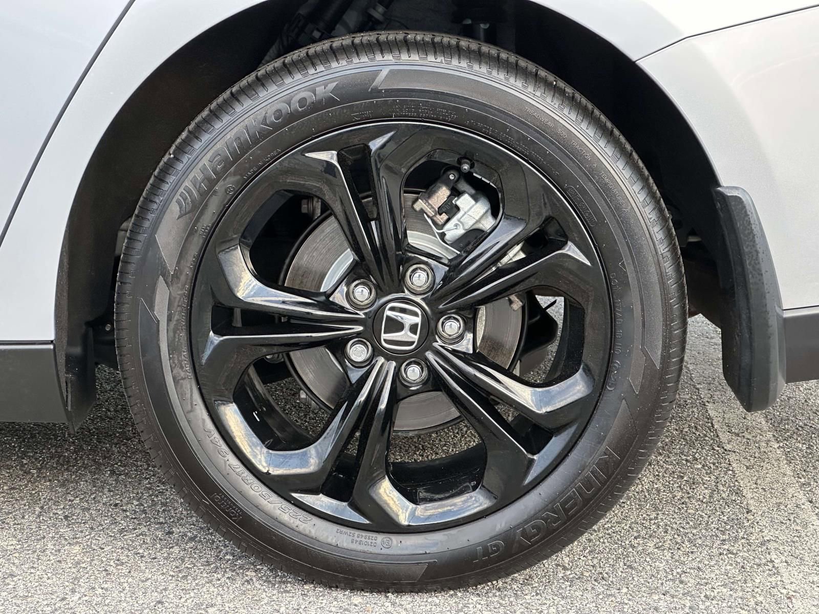 Used 2025 Honda Accord SE image 16