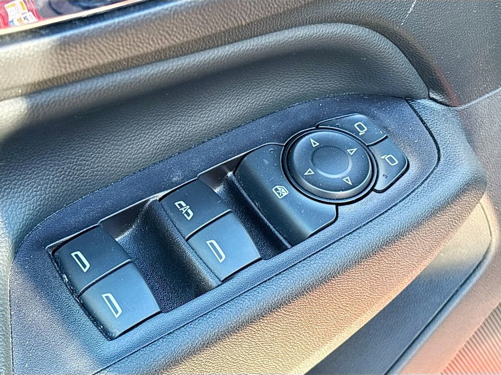 Used 2020 Chevrolet Equinox LT image 17