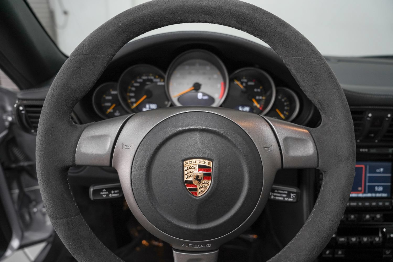 Used 2008 Porsche 911 GT2 RWD image 41