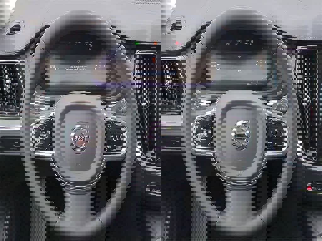 New 2026 Volvo V60 B5 Cross Country Ultra w/ Protection Package Premier image 24