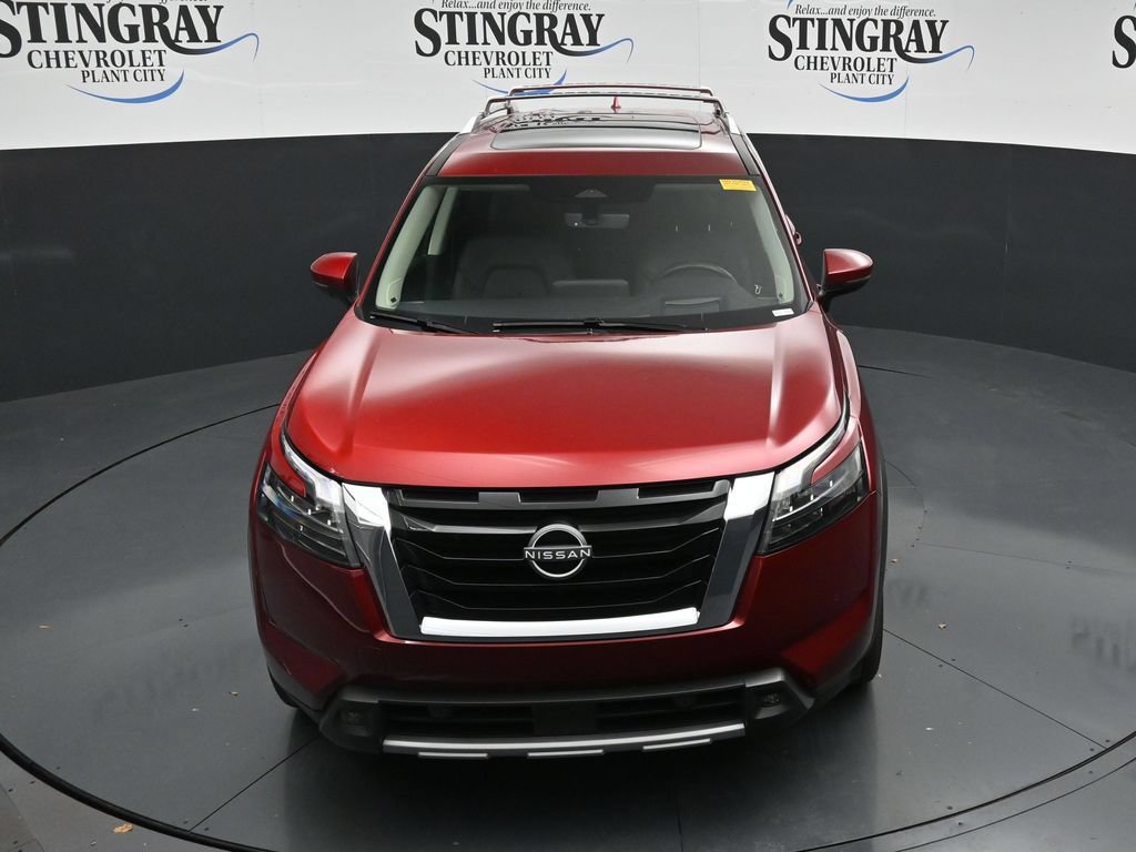 Used 2025 Nissan Pathfinder Platinum w/ Cargo Package FWD image 19