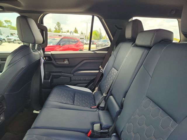 Used 2026 Toyota 4Runner Platinum AWD/4WD image 10