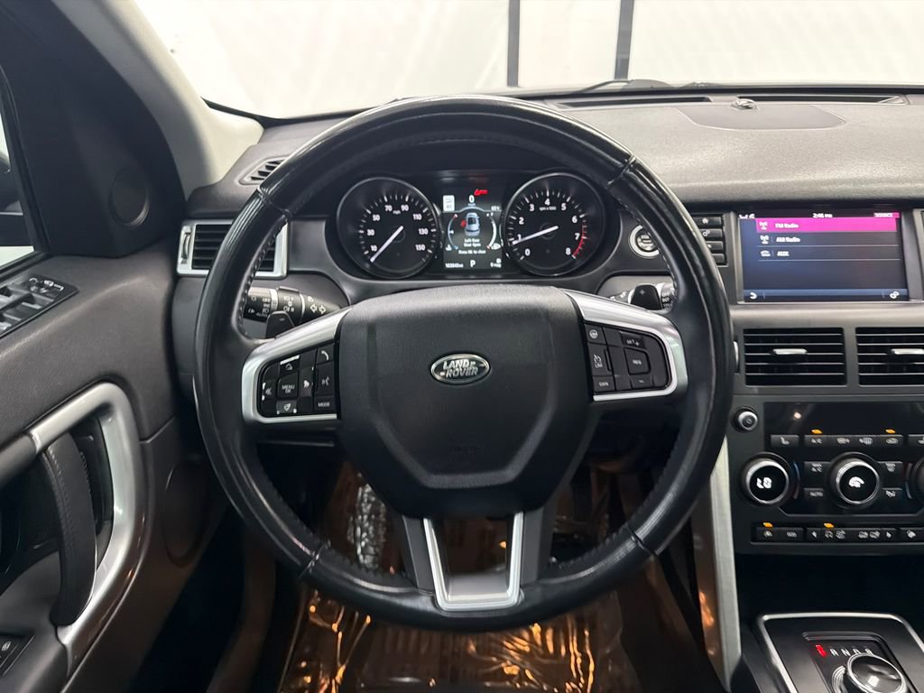 Used 2017 Land Rover Discovery Sport HSE AWD/4WD image 26