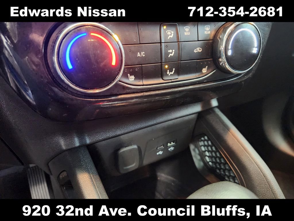 Used 2024 Chevrolet TrailBlazer RS w/ Driver Confidence Package image 30