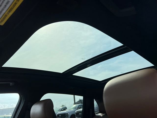 Used 2022 Lincoln Nautilus Reserve w/ Equipment Group 202A AWD/4WD image 13