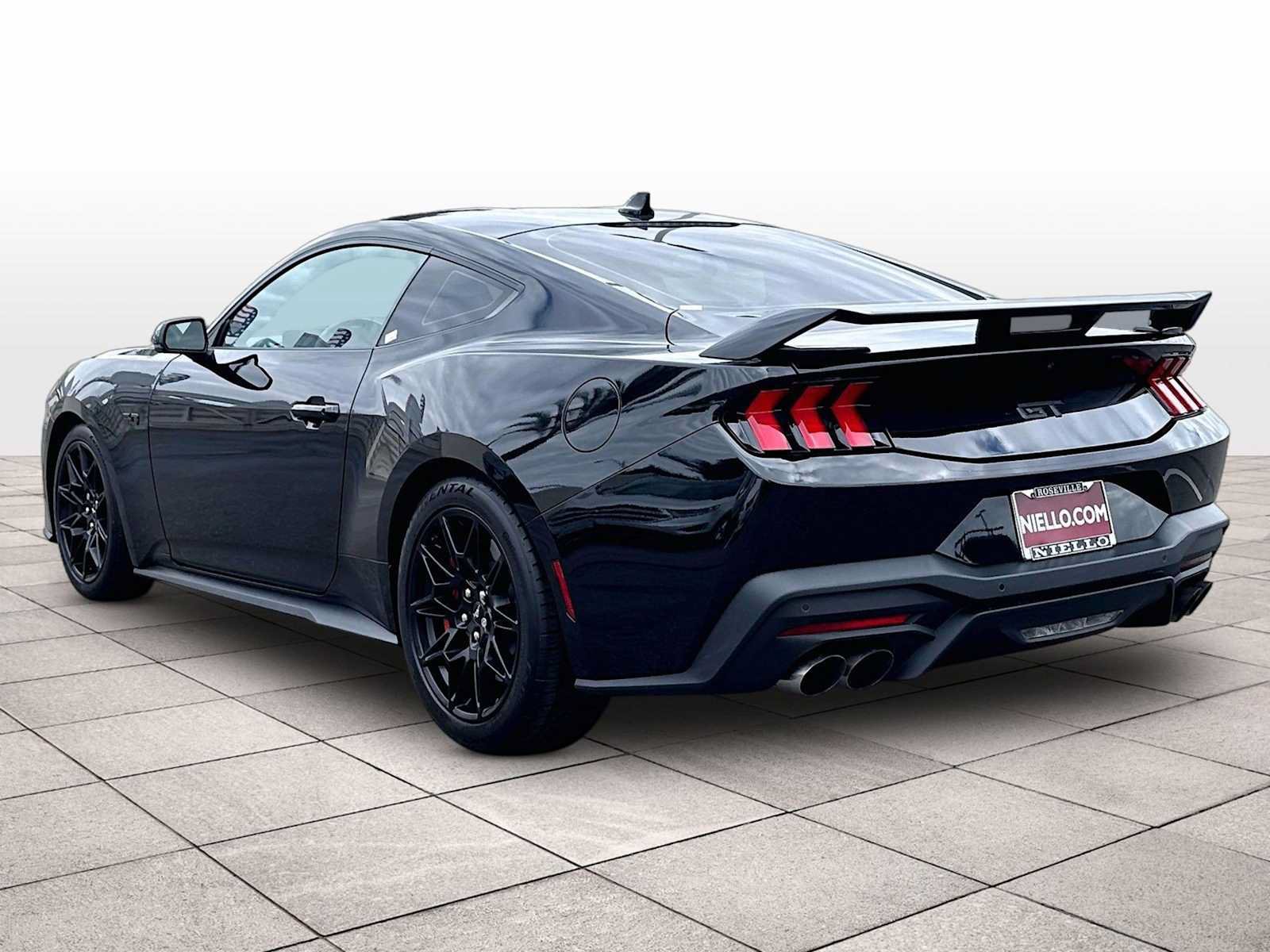 Used 2025 Ford Mustang GT Premium w/ GT Performance Package RWD image 13