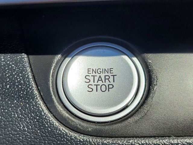 Used 2022 Hyundai Elantra Limited w/ Cargo Package FWD image 22