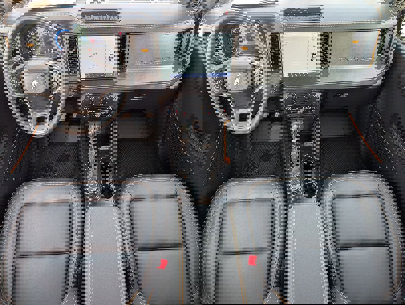 Used 2024 Ford Bronco Badlands image 5