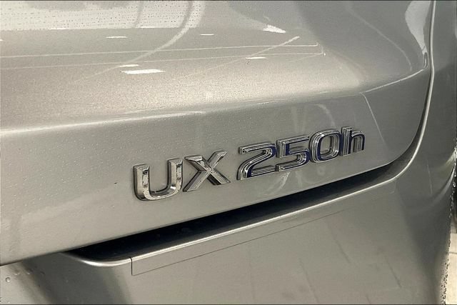 Used 2019 Lexus UX 250h w/ Accessory Package 2 AWD/4WD image 24