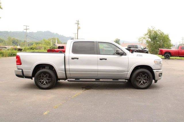 Used 2025 RAM 1500 Big Horn AWD/4WD image 9