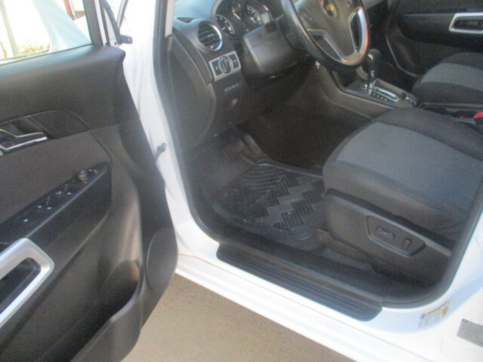 Used 2012 Chevrolet Captiva Sport LT image 22