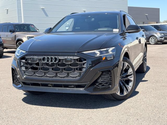 Used 2025 Audi Q8 Prestige AWD/4WD image 3