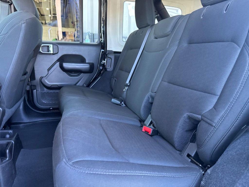 Used 2020 Jeep Wrangler Unlimited Sport S image 10