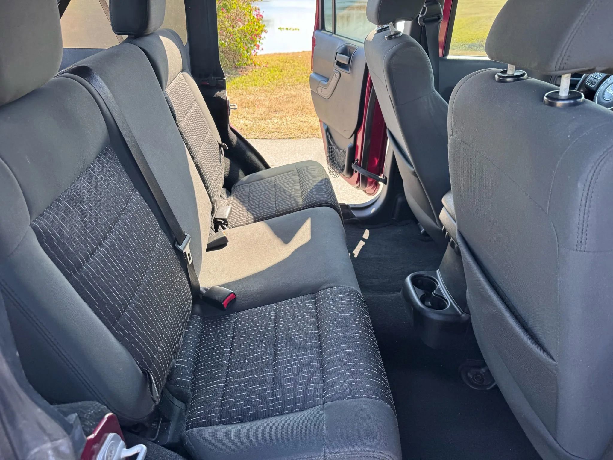 Used 2012 Jeep Wrangler Unlimited Sport image 11