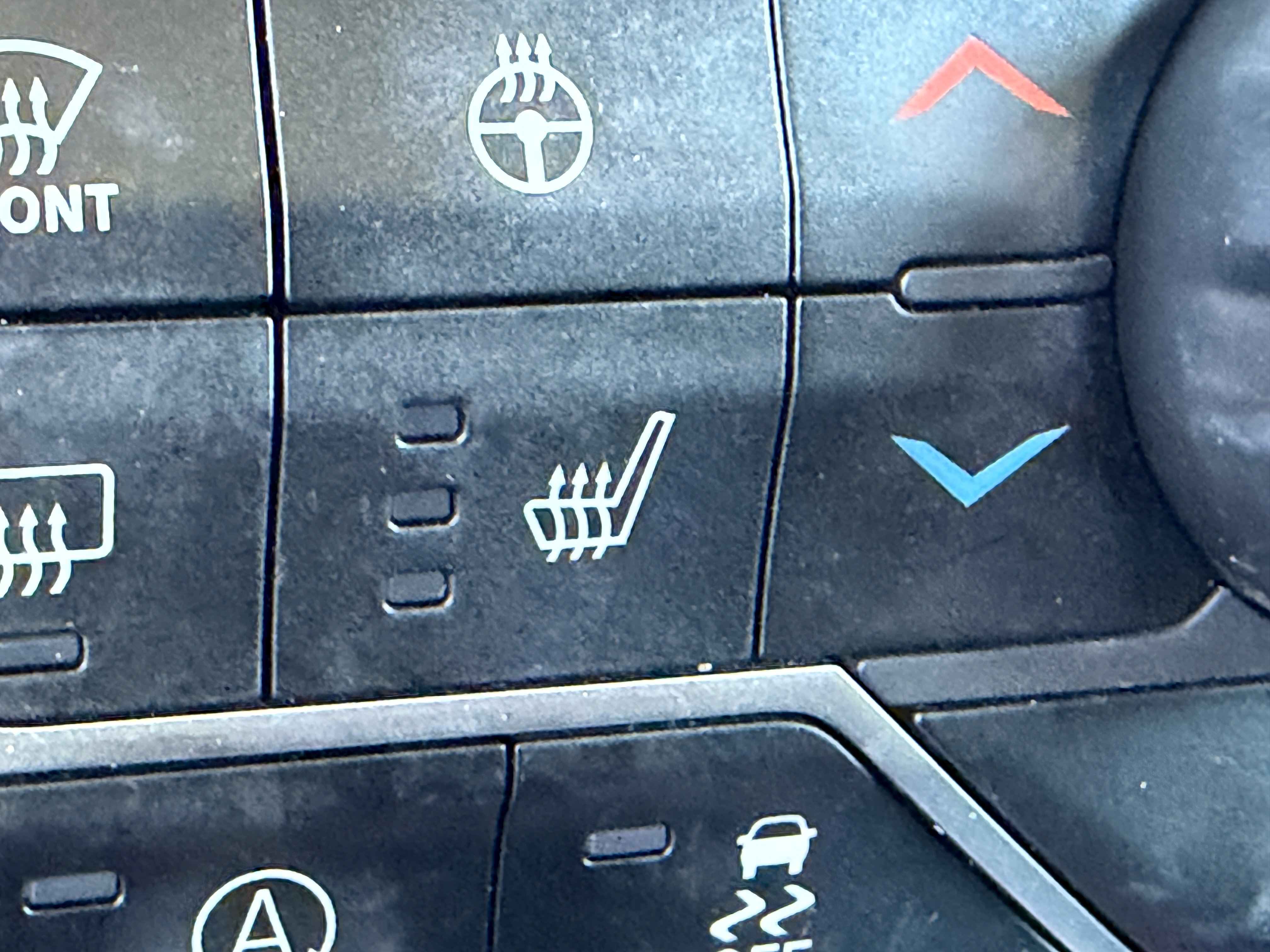 Certified 2020 Jeep Wrangler Unlimited Sahara image 27