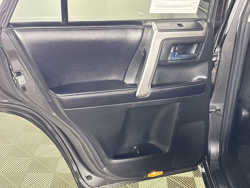 Used 2016 Toyota 4Runner SR5 image 19
