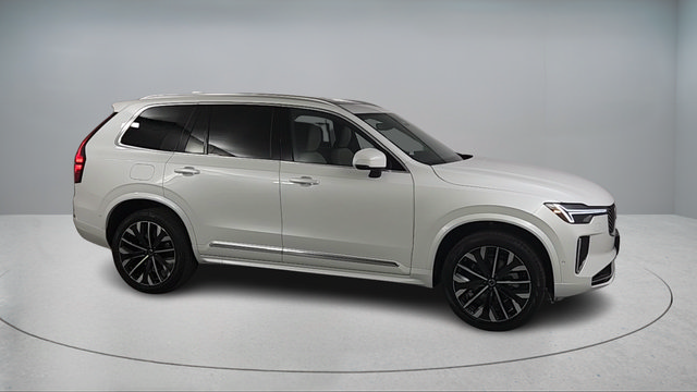 Certified 2026 Volvo XC90 B6 Ultra w/ Protection Package AWD/4WD image 2
