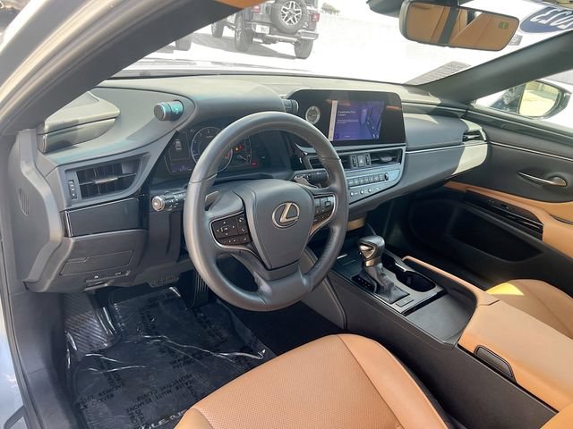 Used 2023 Lexus ES 350 w/ Accessory Package (Z1) FWD image 10
