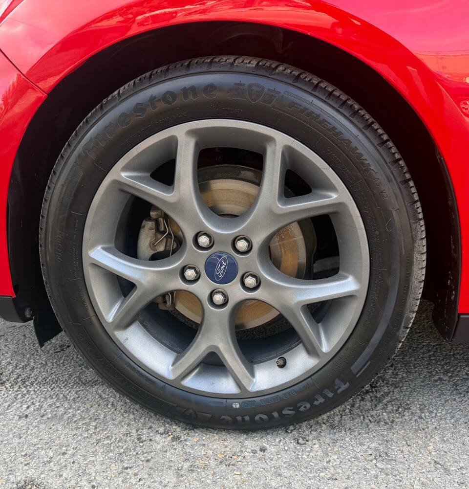 Used 2013 Ford Focus SE FWD image 35