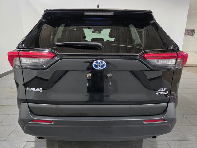 Used 2023 Toyota RAV4 XLE Premium image 4