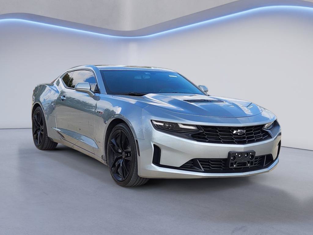 Used 2023 Chevrolet Camaro LT w/ Technology Package RWD image 3