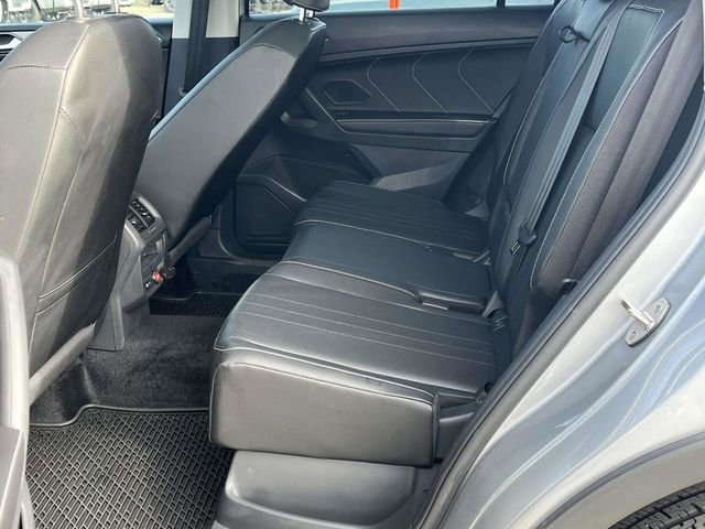 Used 2024 Volkswagen Tiguan SE image 16