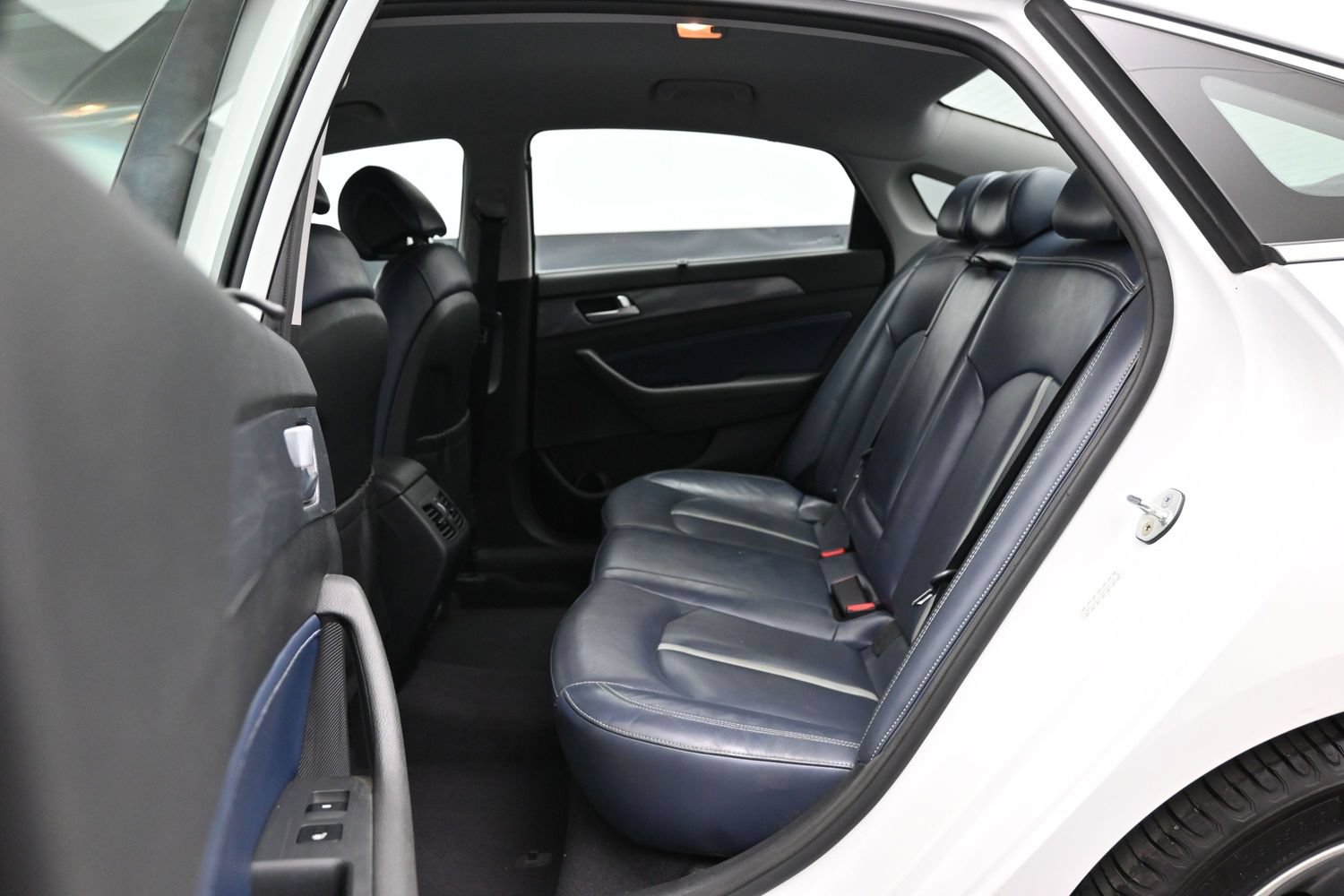 Used 2016 Hyundai Sonata Limited FWD image 24
