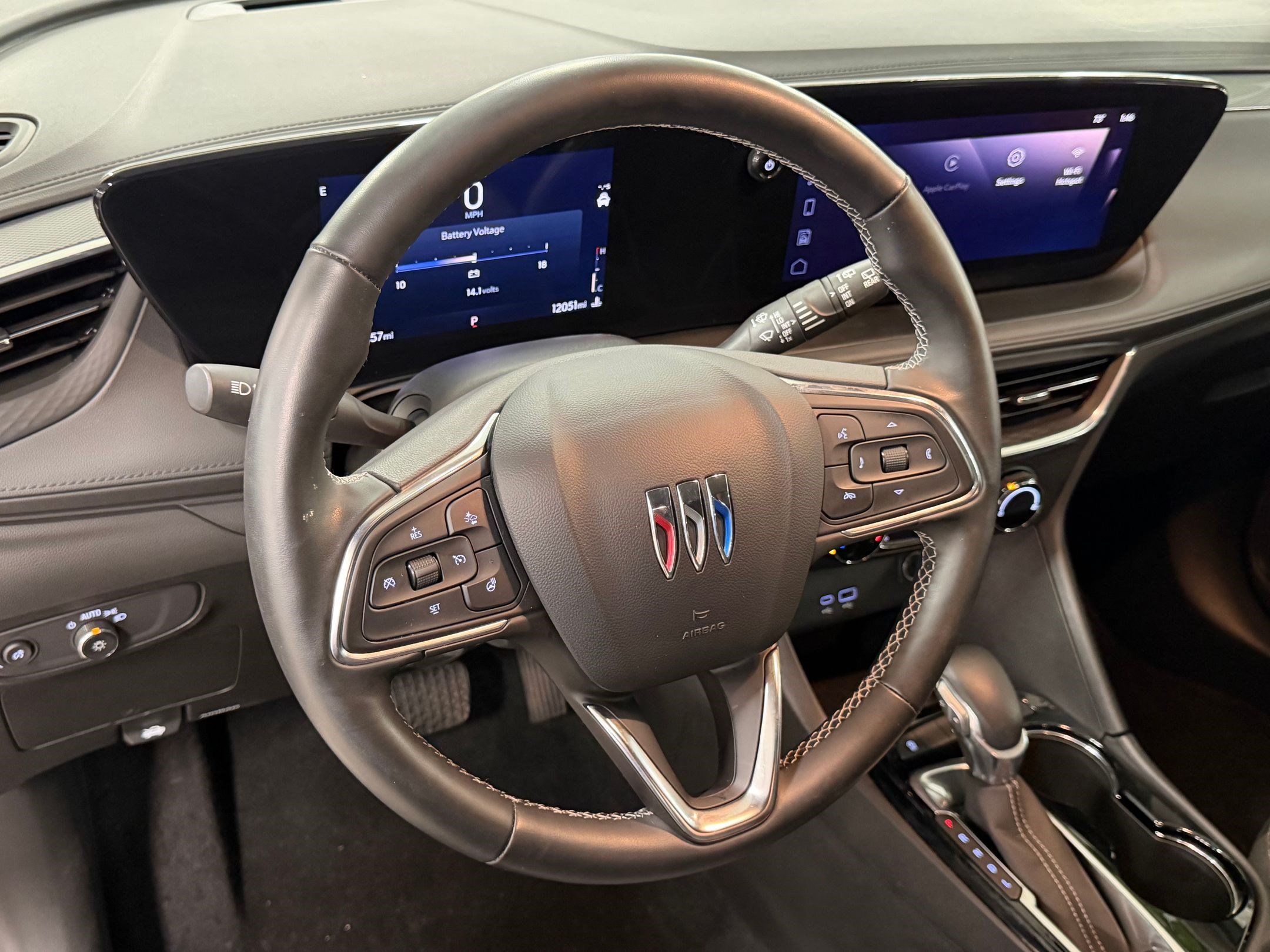 Used 2024 Buick Encore GX Preferred w/ Comfort Package FWD image 4